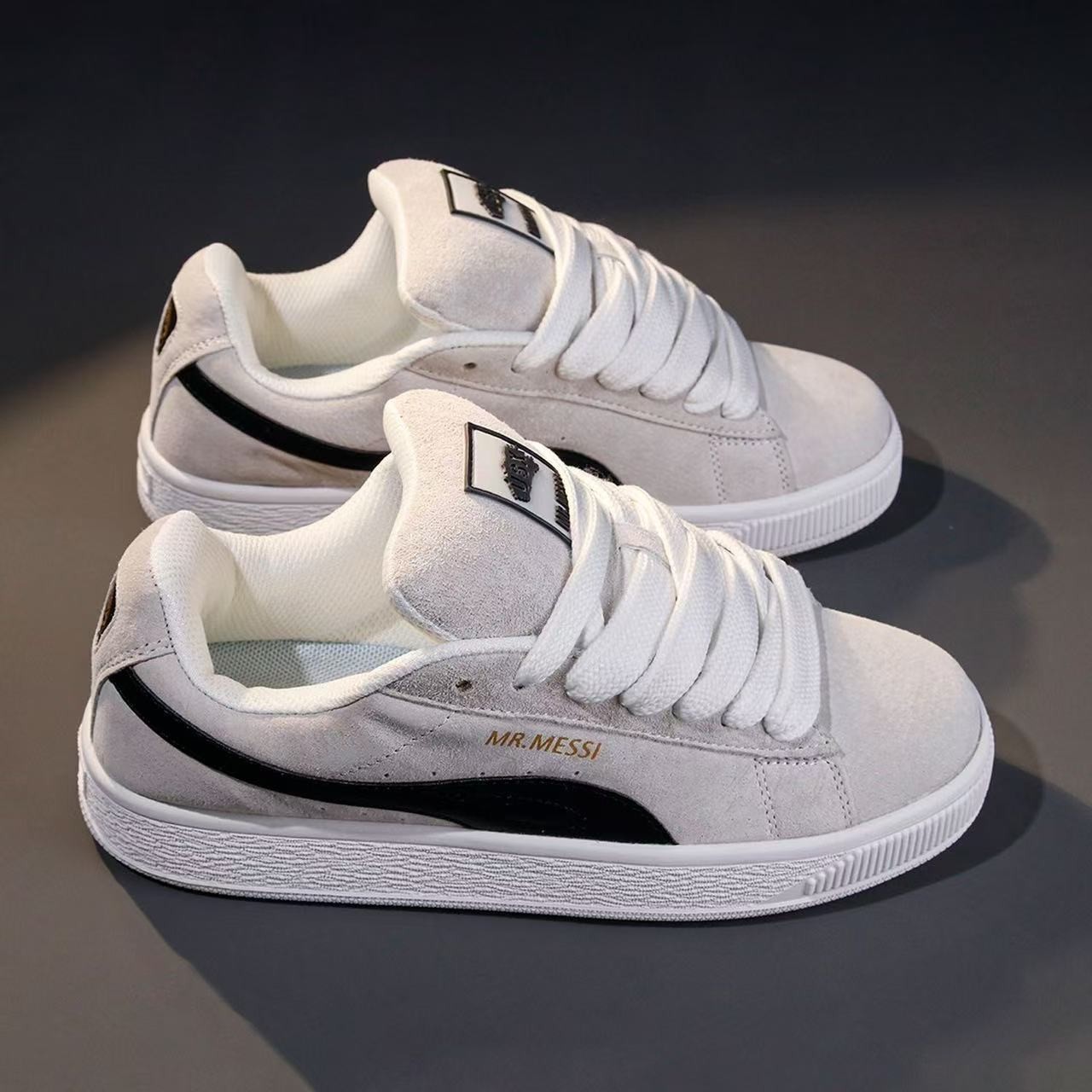 Vans Shoes Old Skool - أحذية رياضية نسائية جديدة لعام 2025،