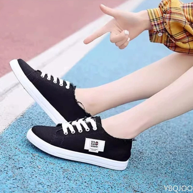 أحذية قماشية متعددة الاستخداما - مراجعة Vans Shoes Old Skool وسعره
